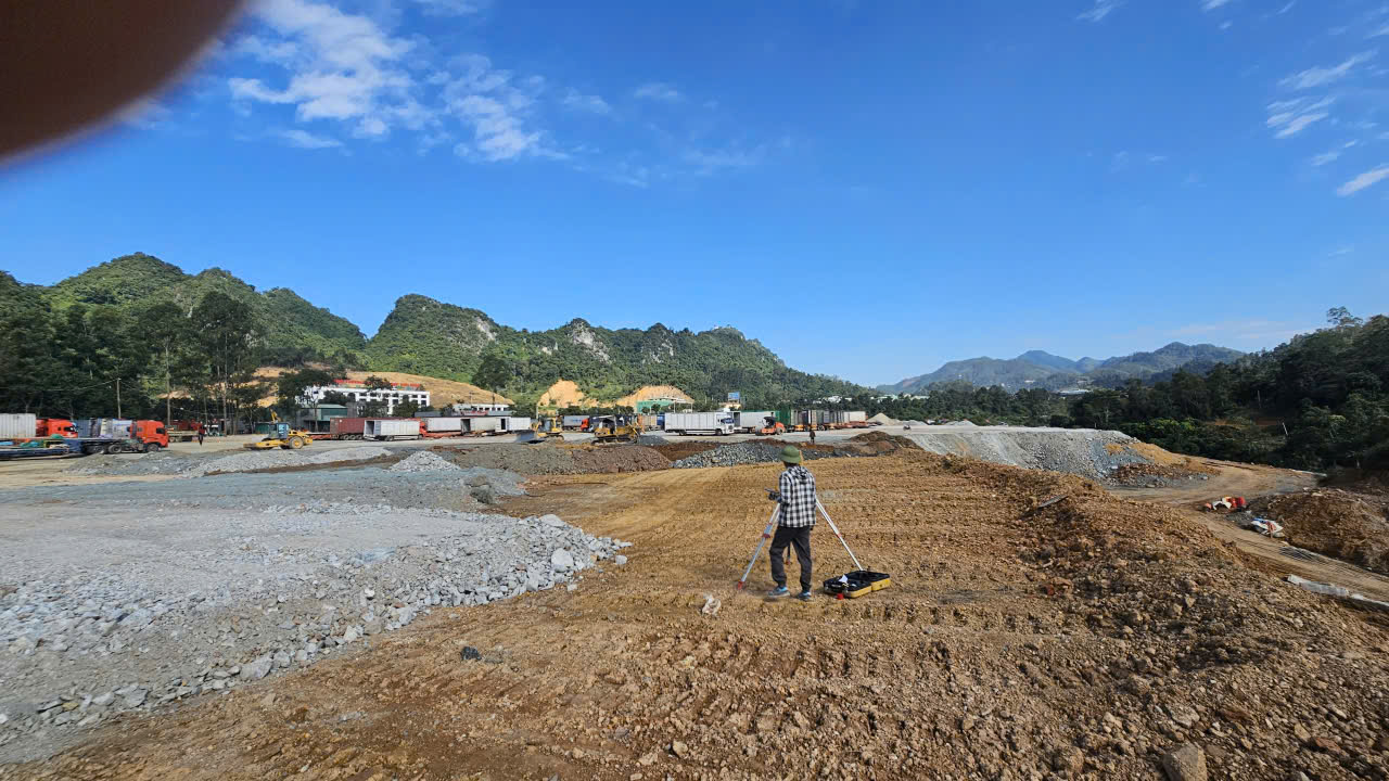 TOÀN CẢNH THỊ TRƯỜNG XÂY DỰNG VIỆT NAM 2025